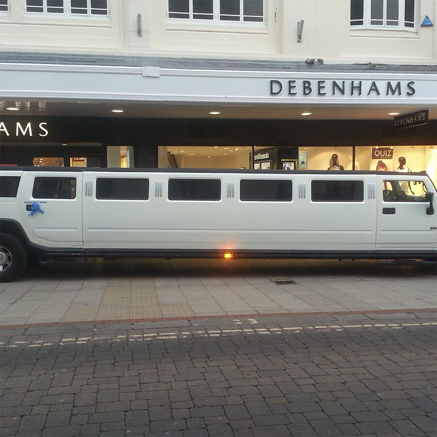 Stretched Hummer Limo